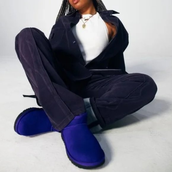 UGG Women's Classic Ultra Mini Ankle Boot - Picture 9 of 9